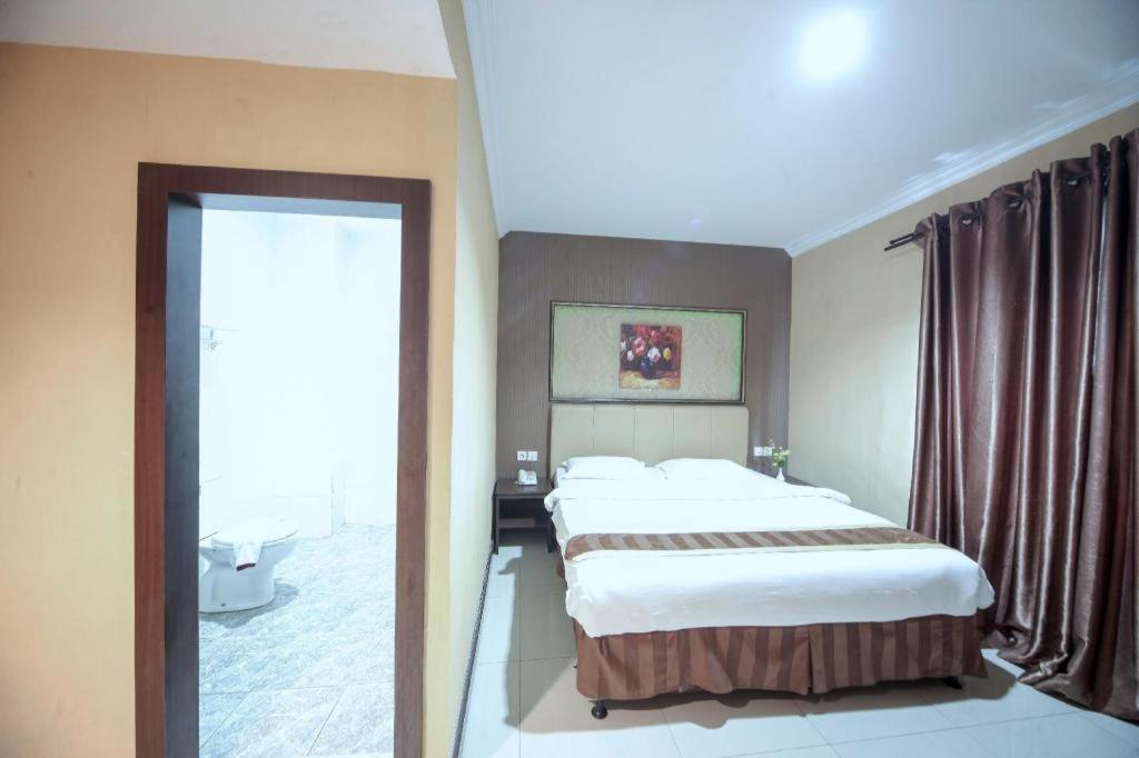 New Hollywood Hotel Pekanbaru Luaran gambar