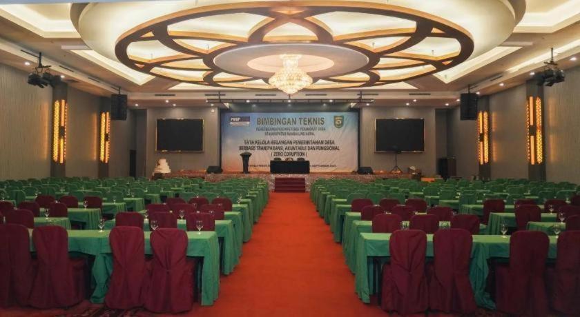 New Hollywood Hotel Pekanbaru Luaran gambar