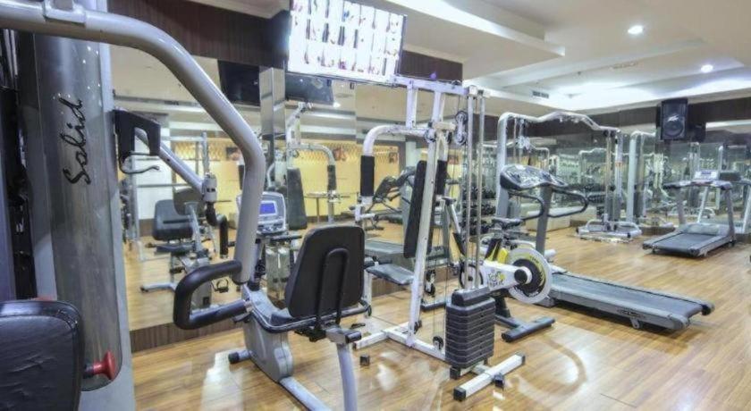 New Hollywood Hotel Pekanbaru Luaran gambar